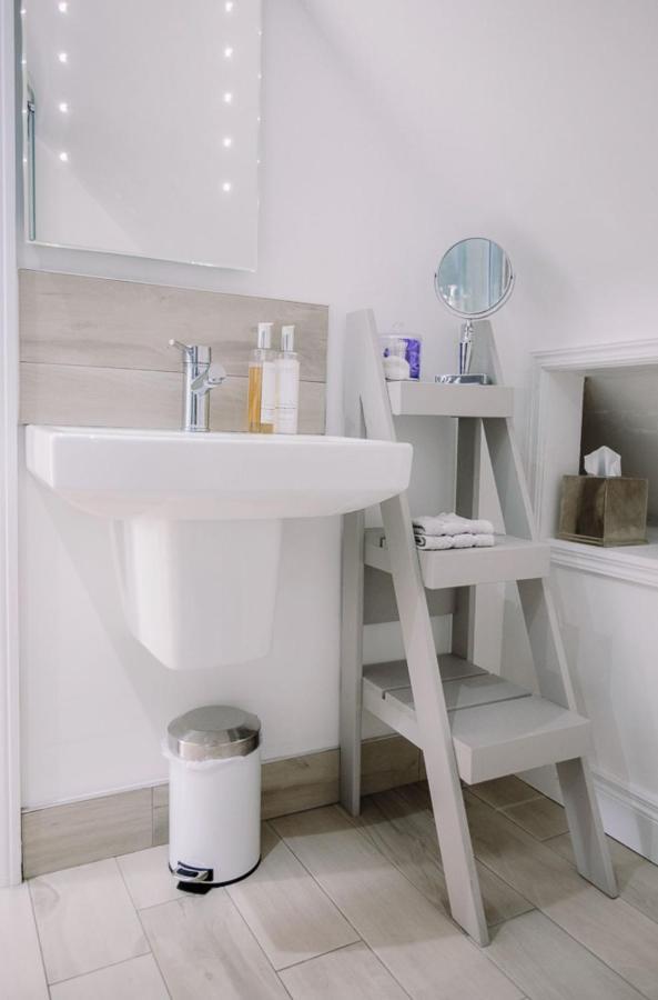 Bay Tree Cottage Hillsborough Bagian luar foto
